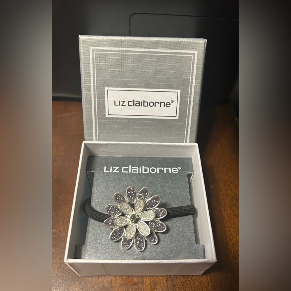 Liz Claiborne Flower Hair Tie